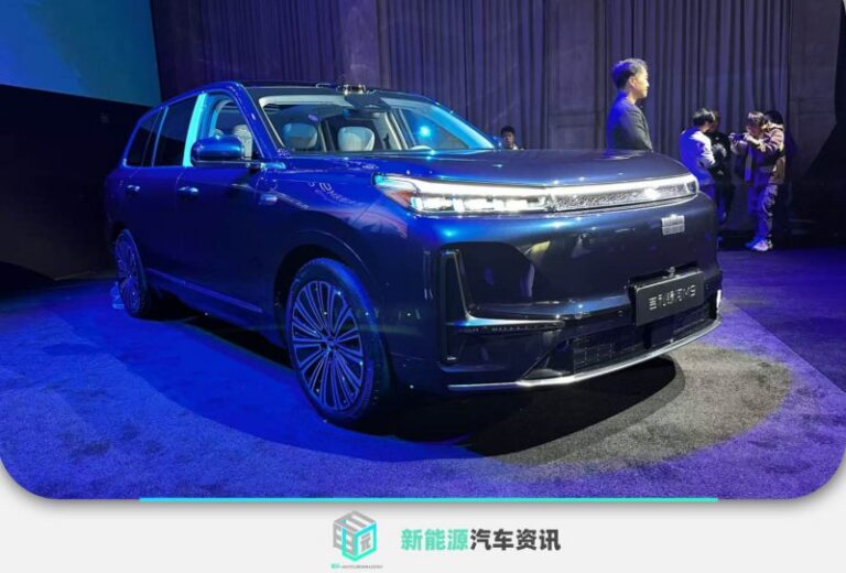xm外汇官网入口老祖宗的镰刀vs子孙们的移动设备：三夏的田间巨变